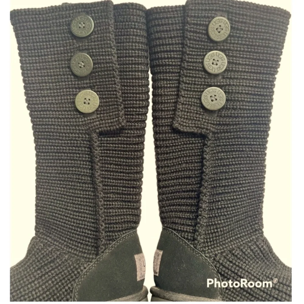 UGG Cardy All Black Boots